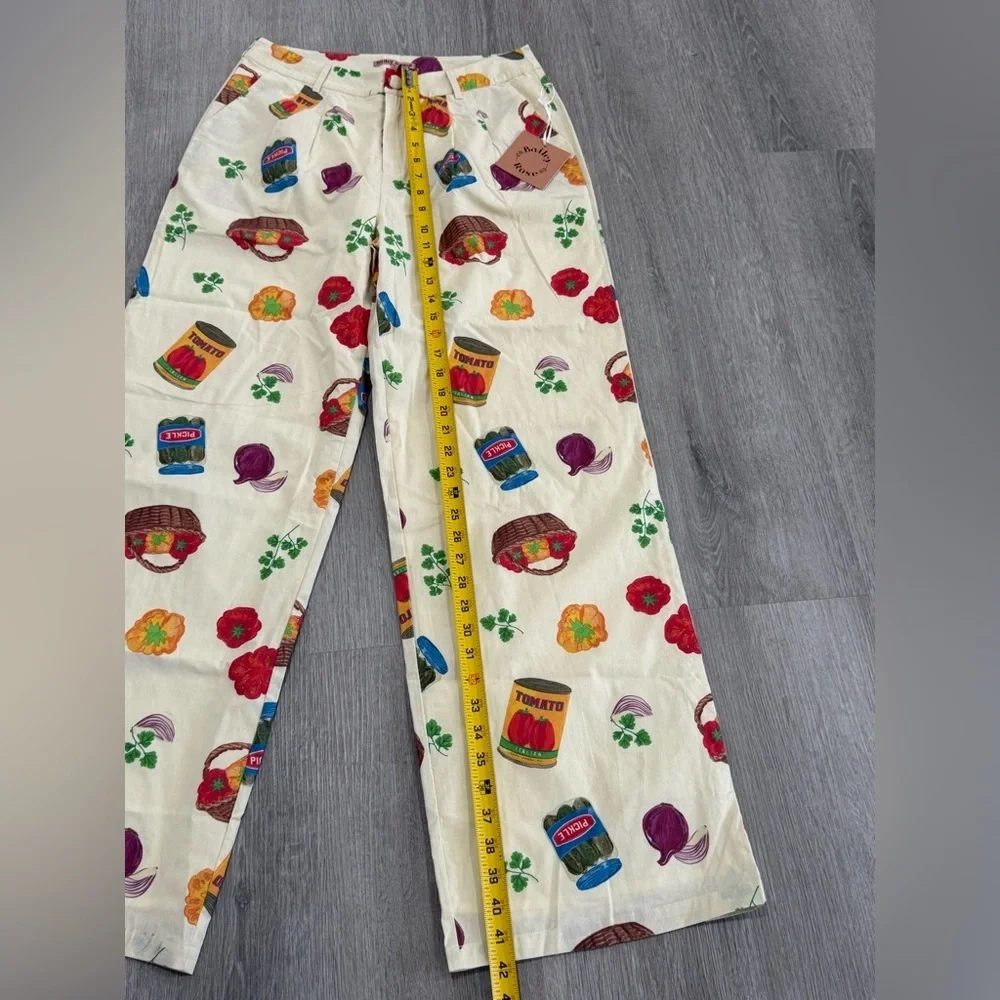 Bailey Roses Gah Italian print Summer tomatoes Pants Size M Urban Outfitters 🥖 - Picture 9 of 13